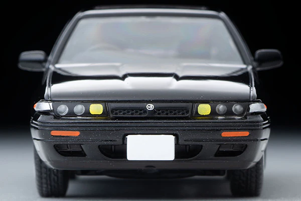 TOMYTEC TLVN 1/64 Nissan Cefiro Sport Cruising (black) 1988 LV-N335b - Image 3