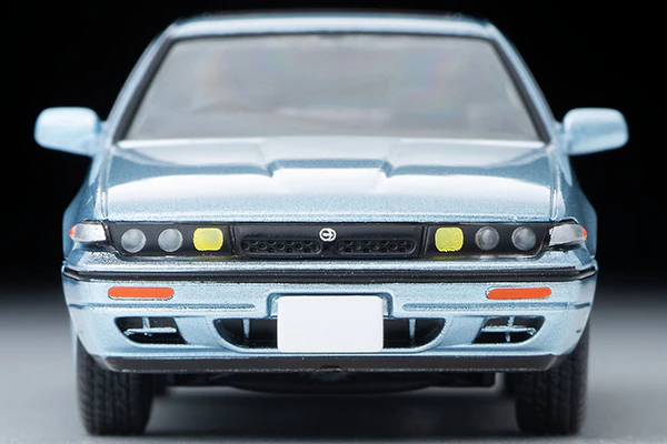 TOMYTEC TLVN 1/64 Nissan Cefiro Sport Cruising (Bluish Silver) 1988 LV-N335a - Image 3