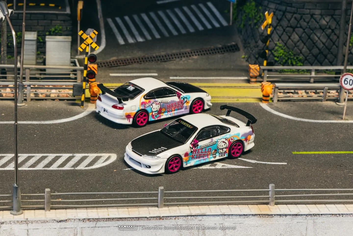 TARMAC WORKS GLOBAL64 1/64 VERTEX Nissan Silvia S15 Hello Kitty Drift Car IDE 2024 Special Edition T64G-23-HK - Image 3